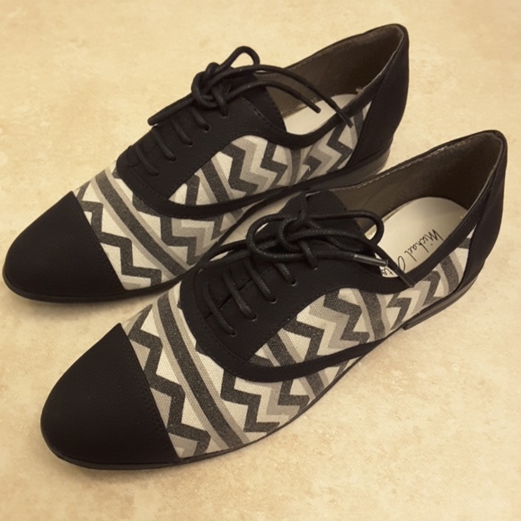 Michael Antonio Shoes - Size 7 Michael Antonio Flats NEVER WORN